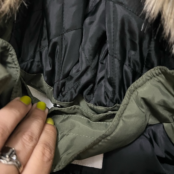 H&M toddler size 3yr-4yr snow jacket like new - Picture 3 of 6